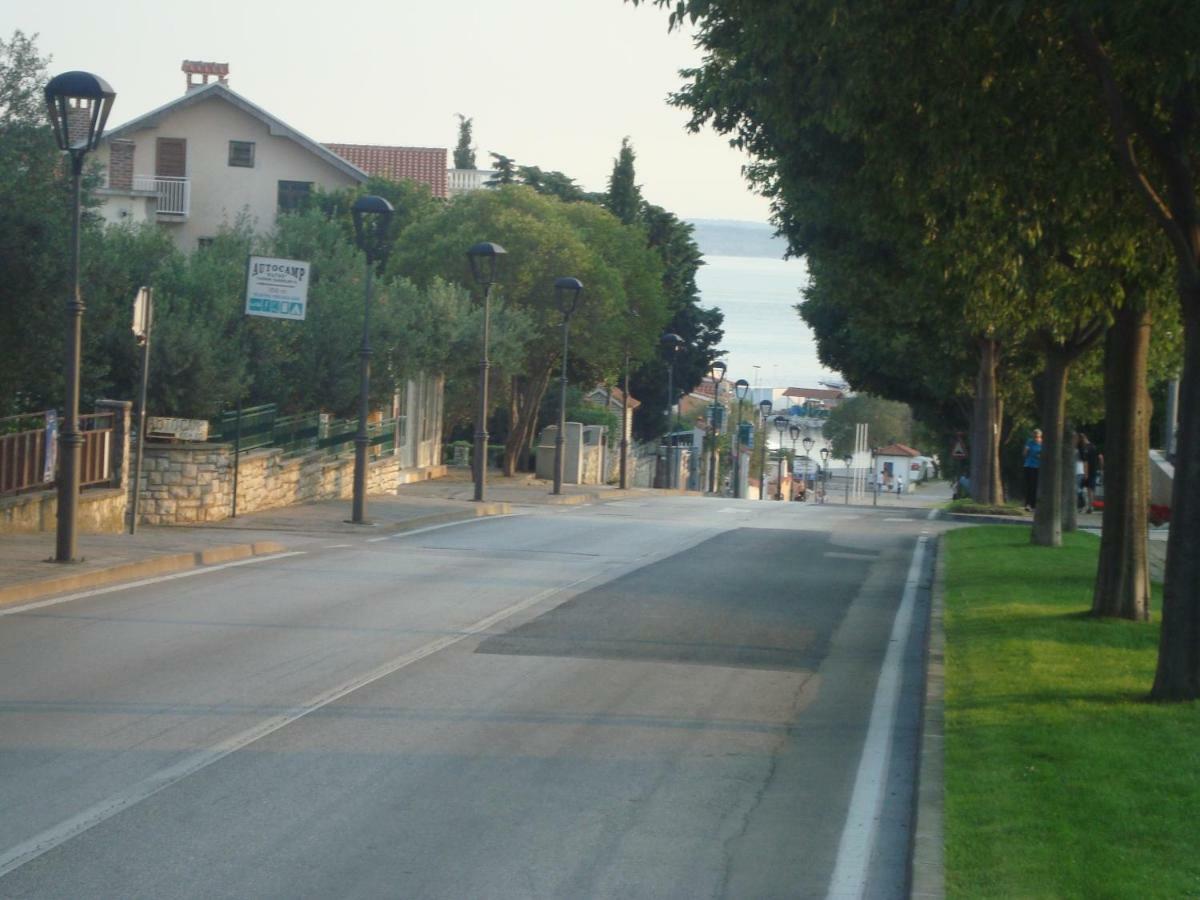 Apartment Ilina Vodice Bagian luar foto