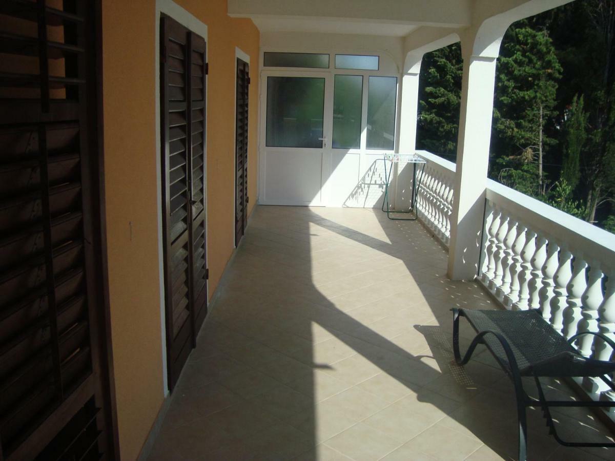 Apartment Ilina Vodice Bagian luar foto